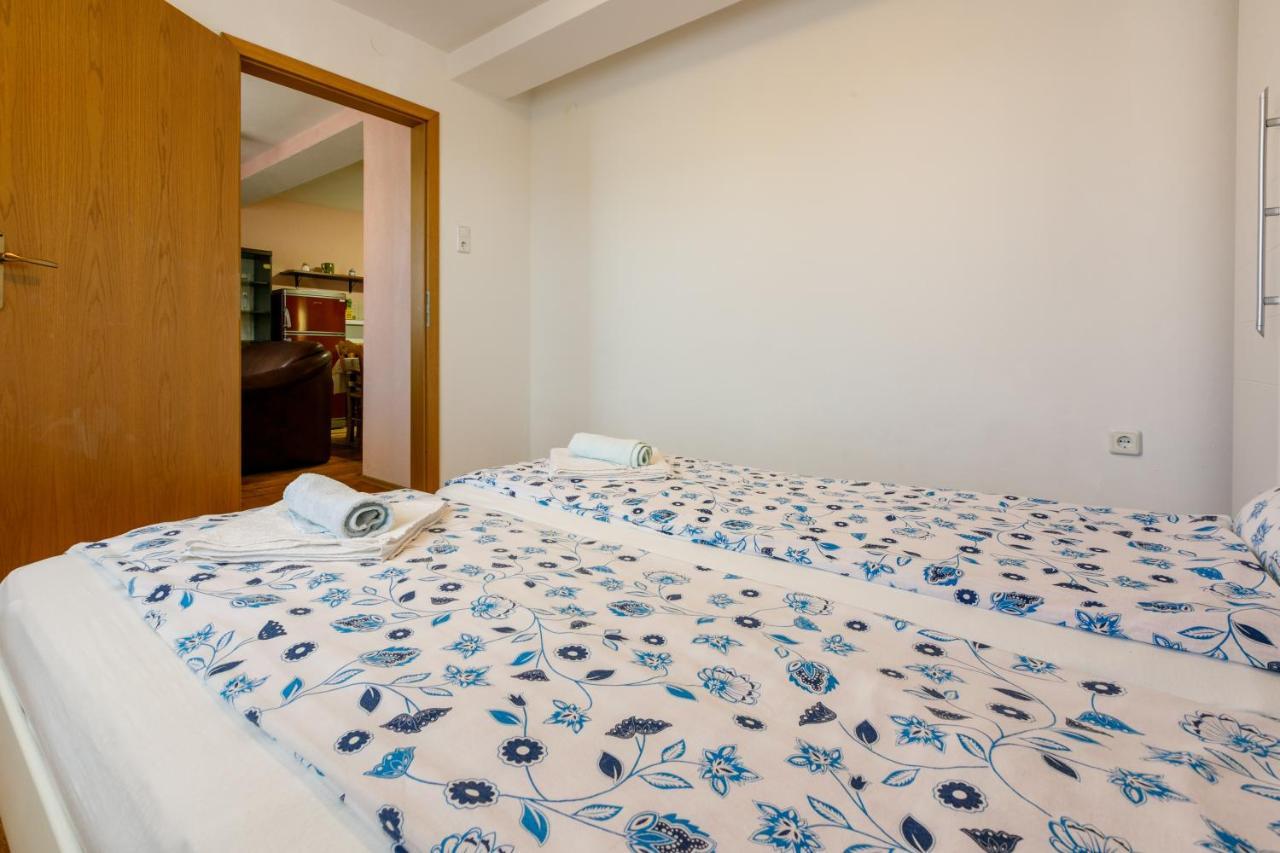 Apartment Eni Selce Esterno foto