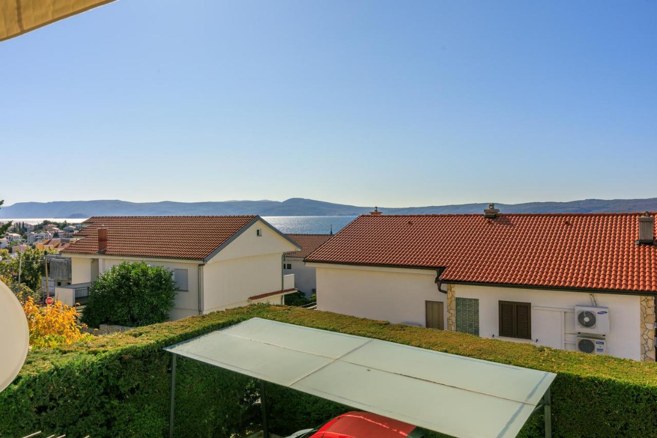 Apartment Eni Selce Esterno foto