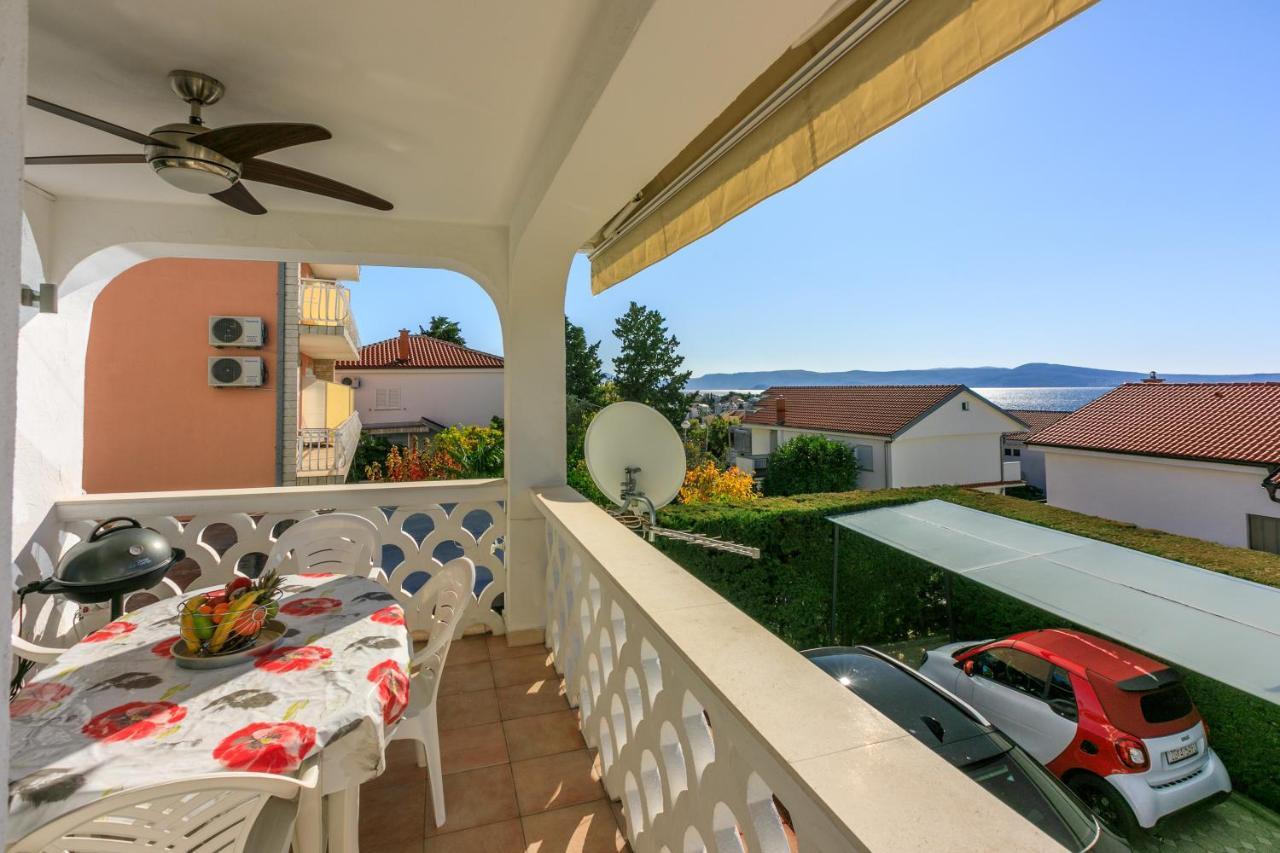 Apartment Eni Selce Esterno foto