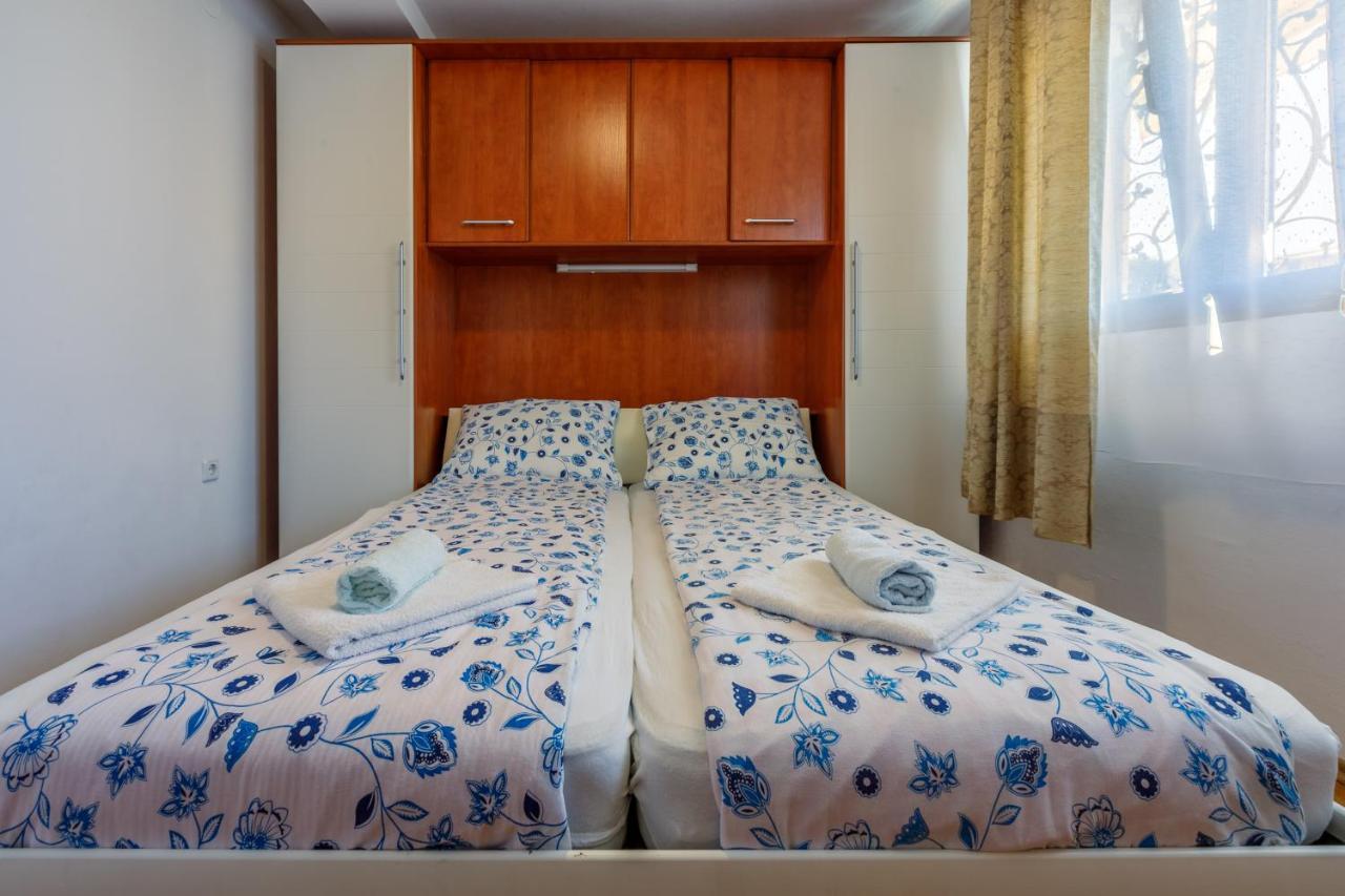 Apartment Eni Selce Esterno foto