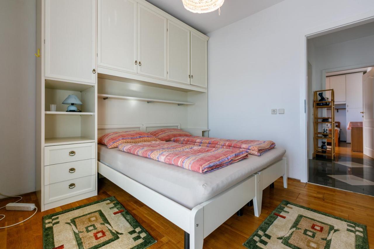 Apartment Eni Selce Esterno foto