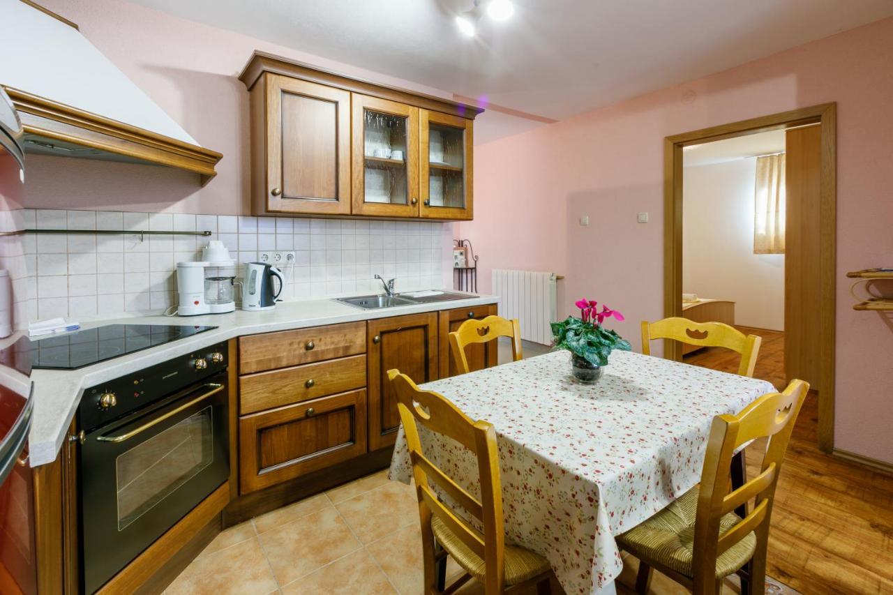 Apartment Eni Selce Esterno foto